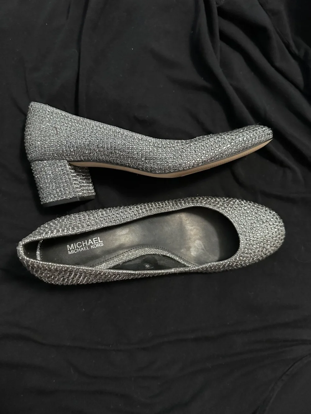 Michael Kors Silver Glitter Block Heel Pumps Women’s Size 8.5M – New Without Box - Picture 7 of 8